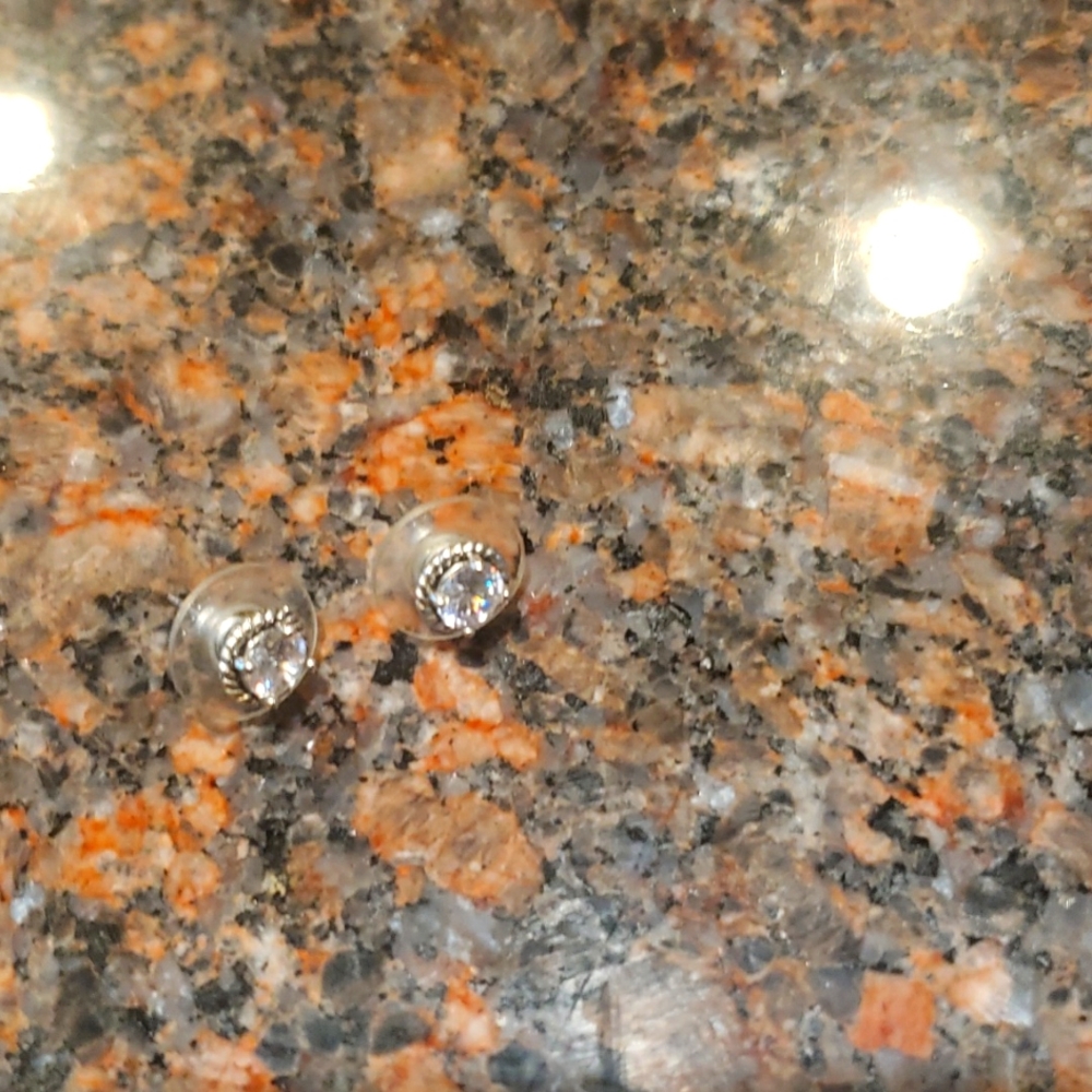 Earings